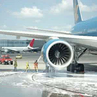 越南客機起火！金冠德為講術(shù)飛機銘牌的那些事?